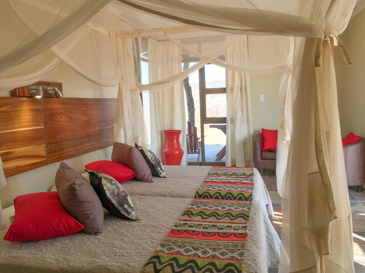 Okutala Etosha Lodge Outjo Exteriér fotografie