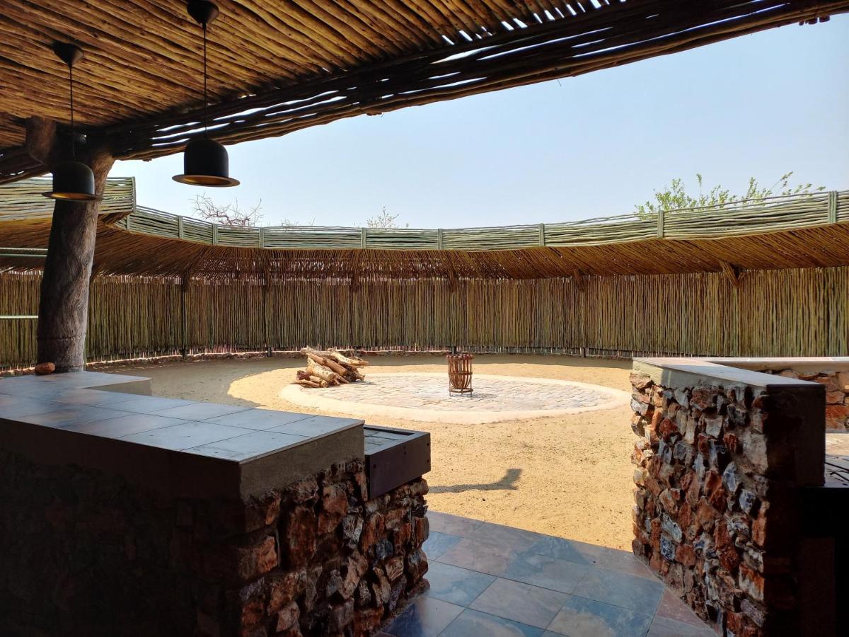 Okutala Etosha Lodge Outjo Exteriér fotografie