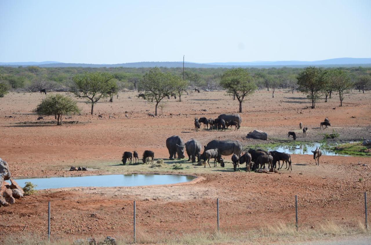 Okutala Etosha Lodge Outjo Exteriér fotografie
